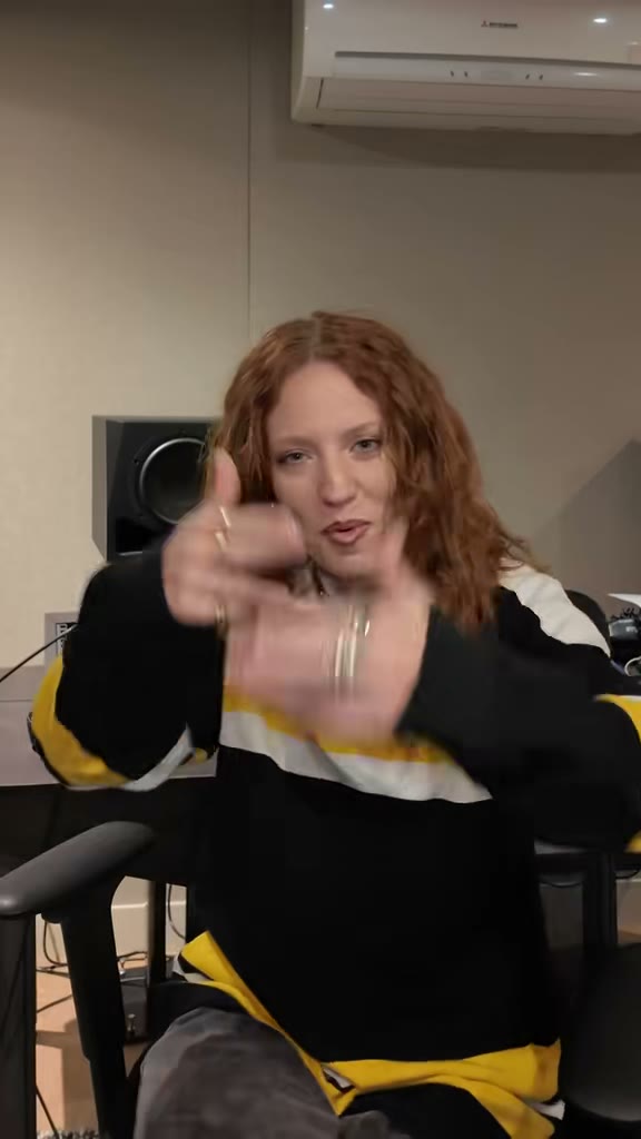 The story behind Hold My Hand, original TikTok video by Jess Glynne